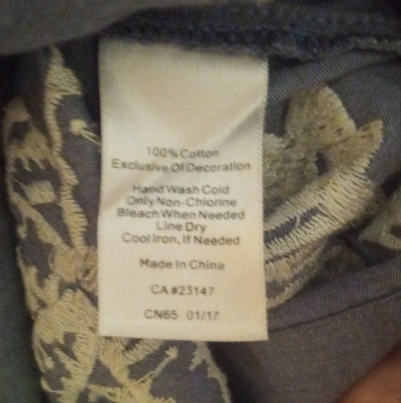 Talbots Floral Embroidered Blue Chambray Smocked Neckline Cotton Dress Size 14 - Picture 8 of 9